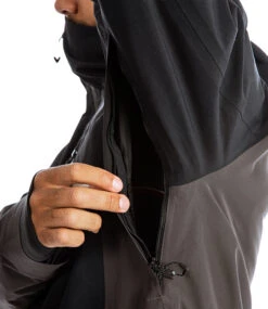 Front Page -SnowLine Outfitters Shop 686 mens glcr gore tex hydra down thermagraph jack 1